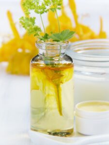 ホホバオイルを使ったヘアオイルの効果とは？